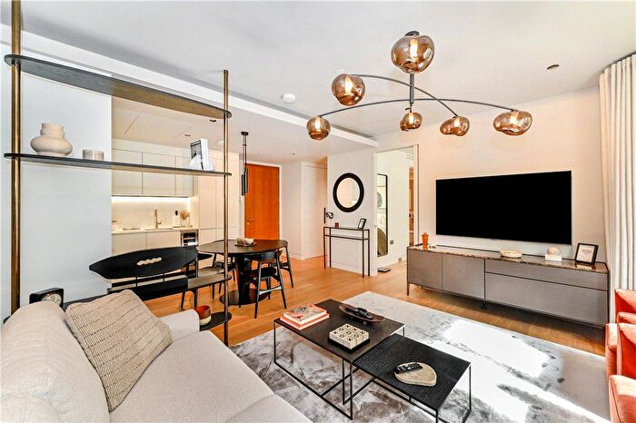 1 Bedroom Flat To Rent In Great Portland Street, London, W1W