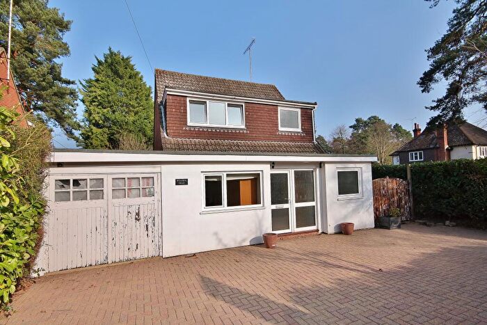 House Of Multiple Occupation To Rent In Onslow Crescent, Woking, Surrey, GU22