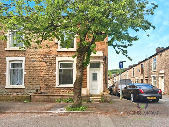 3 Bedroom End Of Terrace House To Rent In Greenway Street, Darwen, Lancashire, BB3