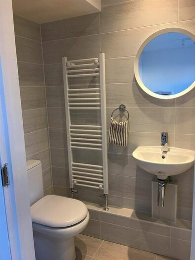 4 Bedroom Town House To Rent In Bushelton Close, Coventry, CV1