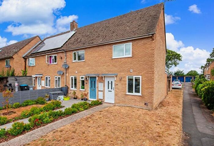 1 Bedroom End Of Terrace House To Rent In Knott Oaks, Combe, OX29