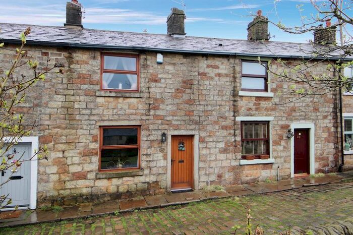 2 Bedroom Terraced House For Sale In Mount Pleasant, Nangreaves, Bury, BL9