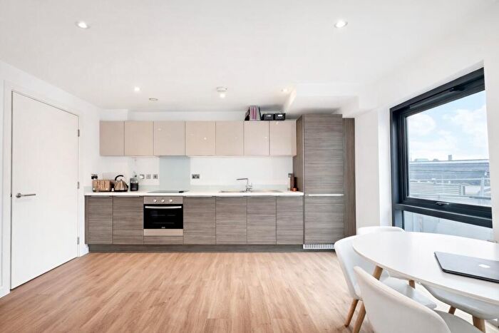 2 Bedroom Apartment For Sale In Great Ancoats Street, Manchester, M4