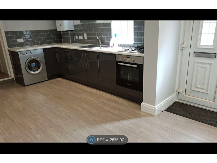 Studio To Rent In Lodge Road/Mayday Road, Croydon, CR0