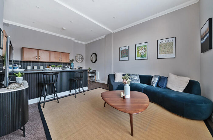 1 Bedroom Flat For Sale In London Road, Southampton, Hampshire, SO15