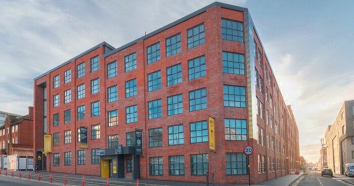 1 Bedroom Apartment To Rent In Digbeth Square, Cheapside, Birmingham, Warwickshire, B12