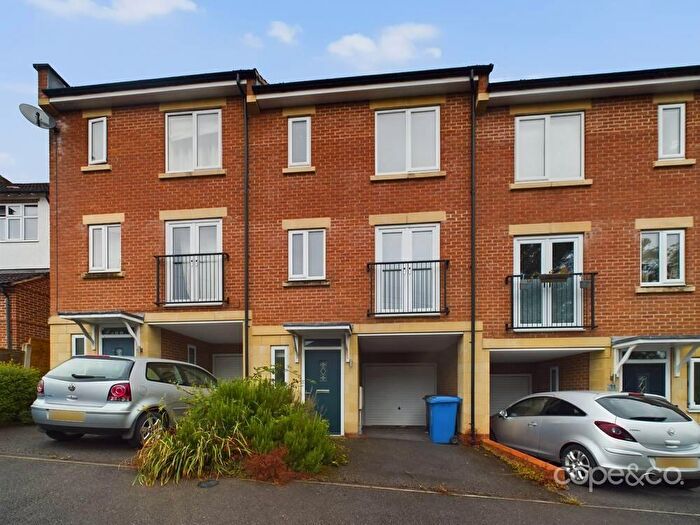 3 Bedroom Town House To Rent In Devonshire Court, Devonshire Avenue, Allestree, Derby, Derbyshire, DE22