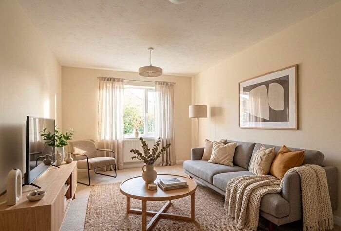 1 Bedroom Flat To Rent In Tysoe Avenue, EN3