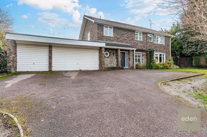 5 Bedroom Detached House For Sale In Sevington Park, Maidstone, ME15