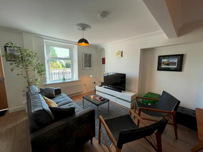 4 Bedroom Terraced House To Rent In Mumbles Road, Blackpill, Swansea, SA3