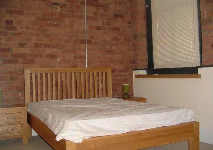 2 Bedroom Flat To Rent In Albion House, Hick Street, Bradford, BD1