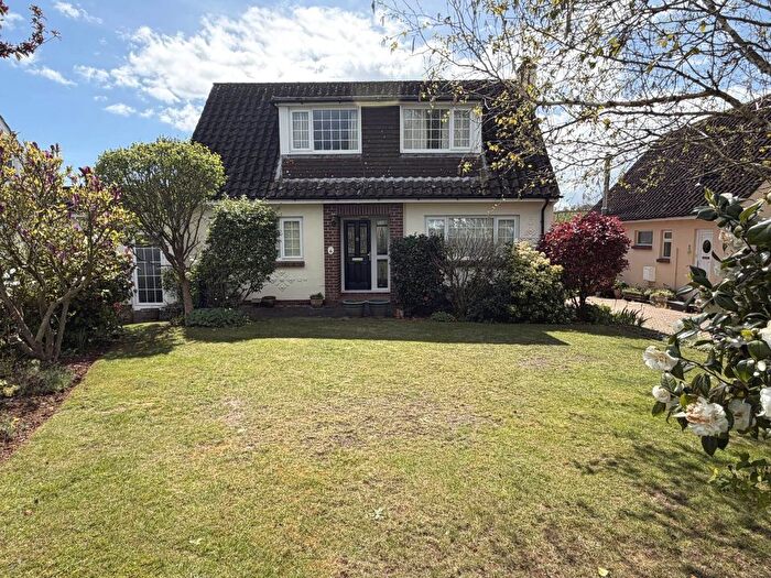 3 Bedroom Link Detached House For Sale In Trefusis Way, East Budleigh, EX9