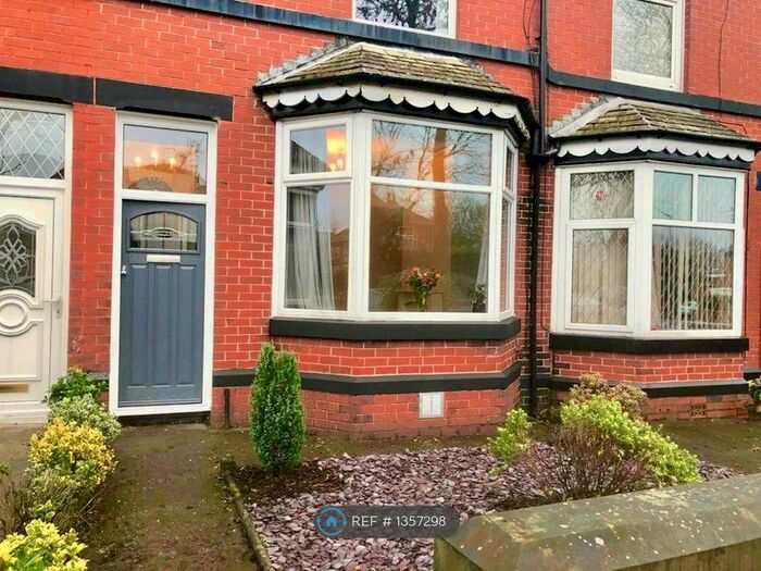 2 Bedroom Terraced House To Rent In Parkhills Road, Bury, BL9