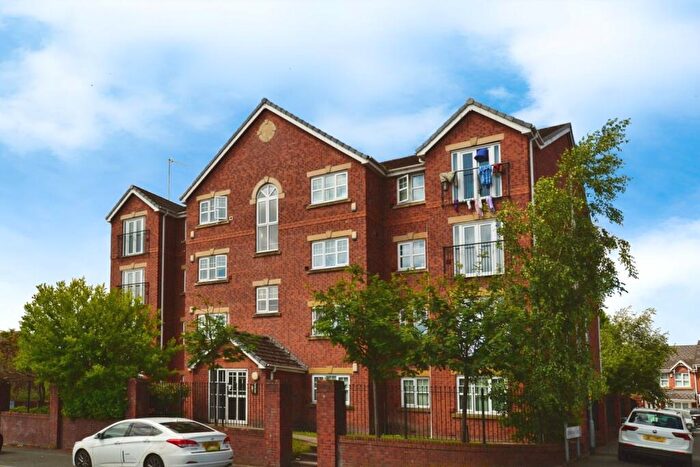 2 Bedroom Flat To Rent In Waterloo Road, Cheetham Hill, Manchester, M8