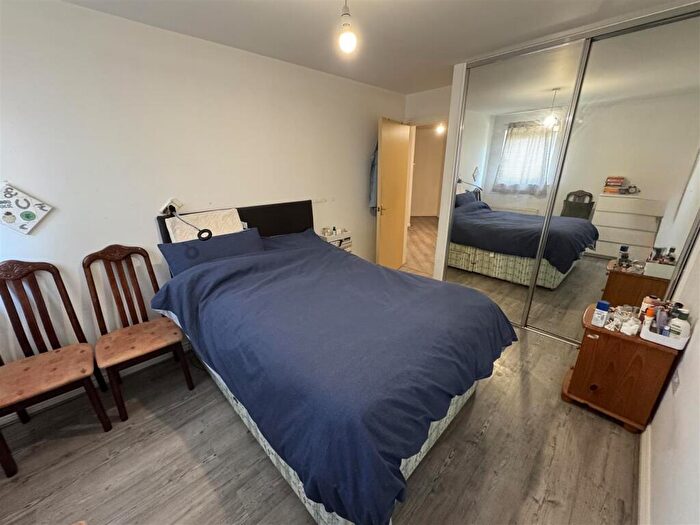 1 Bedroom Flat To Rent In Thackhall Street, Stoke, Coventry, CV2