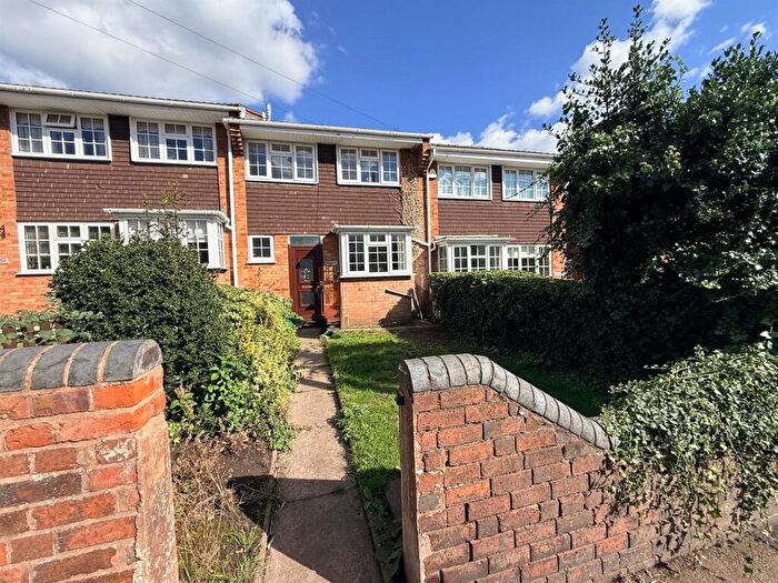 3 Bedroom Terraced House For Sale In Cobden Street, Stourbridge, DY8