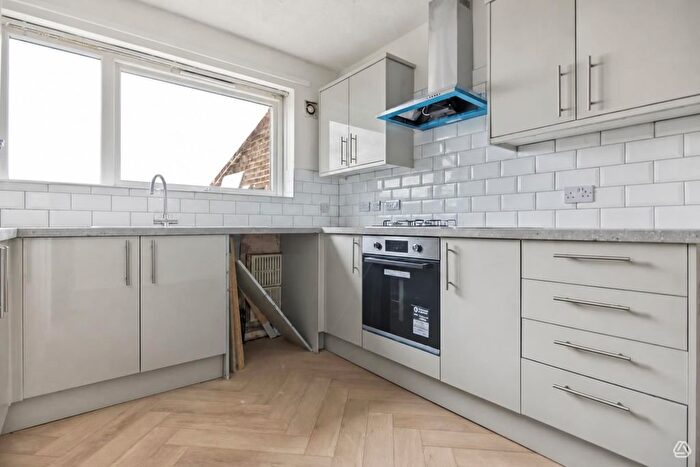3 Bedroom Terraced House To Rent In Walter Terrace, Newcastle Upon Tyne, Tyne And Wear, NE4