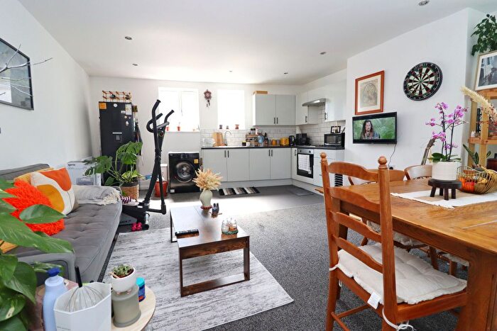 1 Bedroom Flat To Rent In High Street, Ramsgate, CT11