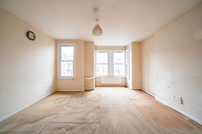Studio For Sale In Bramshill Road, NW10