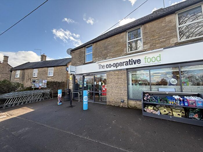 4 Bedroom Flat To Rent In The Green, Shipton Road, OX7