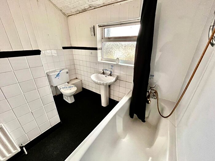 3 Bedroom Terraced House For Sale In Nelson Road, Edlington, Doncaster, South Yorkshire, DN12
