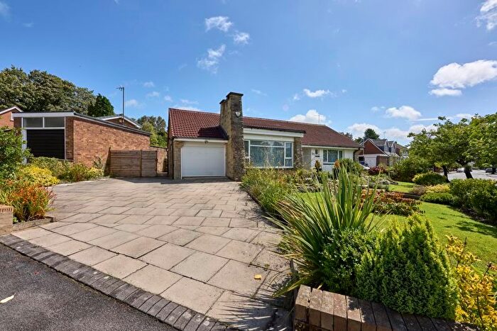 3 Bedroom Bungalow For Sale In Whitley Crescent, Wigan, WN1