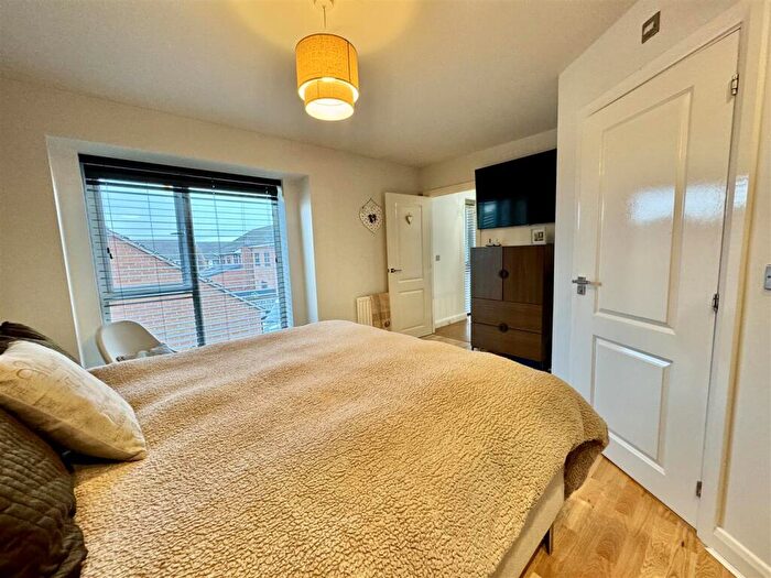 4 Bedroom Detached House For Sale In The Pastures, Royston, Barnsley, S71