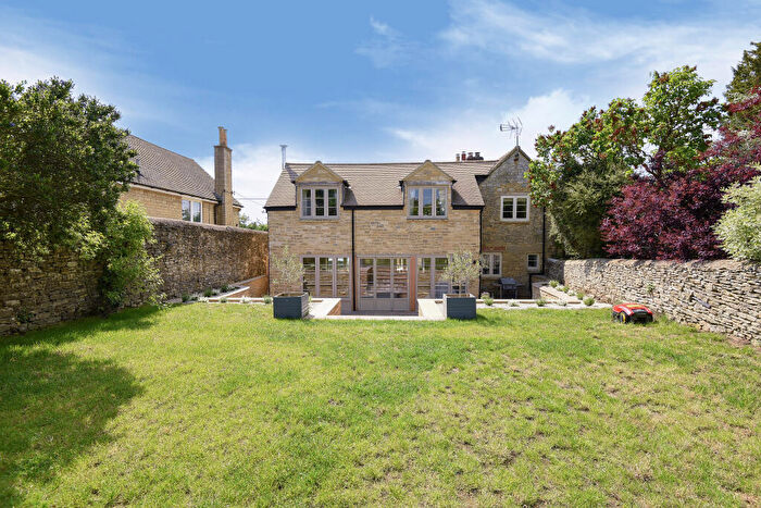 4 Bedroom Detached House To Rent In Troy Lane, Kirtlington, OX5