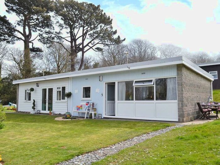 2 Bedroom Chalet To Rent In Saffron Cove, Bideford, EX39