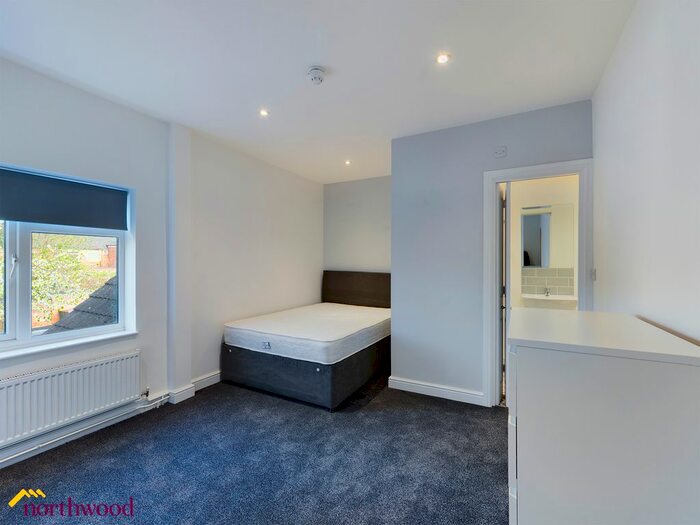 1 Bedroom Flat To Rent In West Street, Banbury, OX16