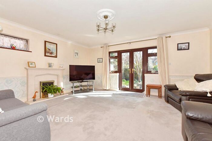 3 Bedroom Detached Bungalow For Sale In Lawrence Gardens, Herne Bay, Kent, CT6