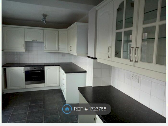 3 Bedroom Terraced House To Rent In Bedford Road, Bootle, L20