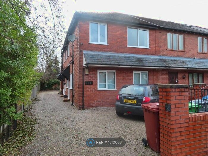 3 Bedroom Flat To Rent In Parrswood Road, Manchester, M20
