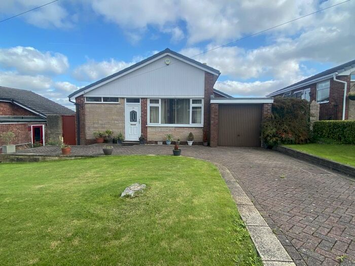 3 Bedroom Bungalow To Rent In Mostyn Street, SK16