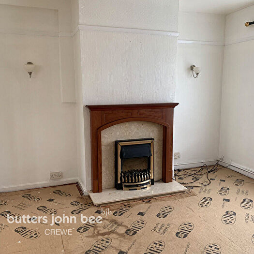 3 Bedroom Semi-Detached House To Rent In Aldersey Road, Crewe, CW2