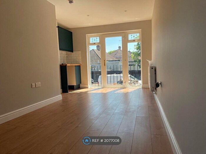5 Bedroom Studio To Rent In Sutherland Road, Belvedere, DA17