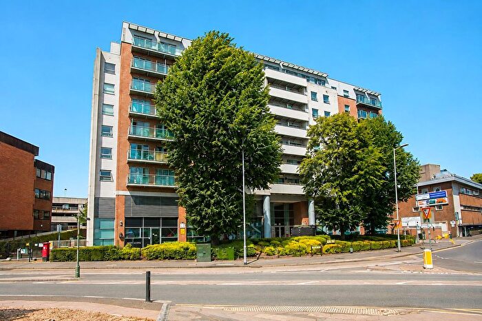 2 Bedroom Flat To Rent In Wilmington Close, Watford, WD18