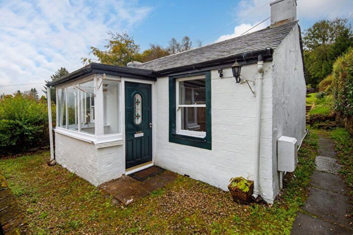 1 Bedroom Detached Bungalow For Sale In Montgomery Street, Eaglesham, G76