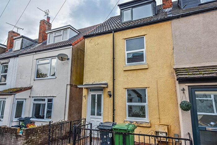3 Bedroom Cottage For Sale In Severn View Parade, Newtown, Berkeley, GL13