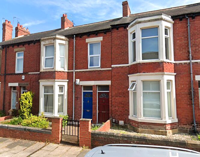 3 Bedroom Flat To Rent In Delaval Terrace, Gosforth, Newcastle Upon Tyne, NE3