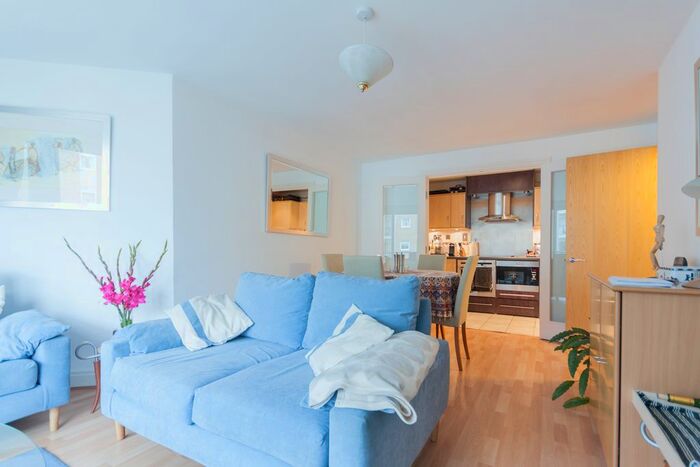 2 Bedroom Flat To Rent In Compass House, Smugglers Way, Riverside West, London, SW18