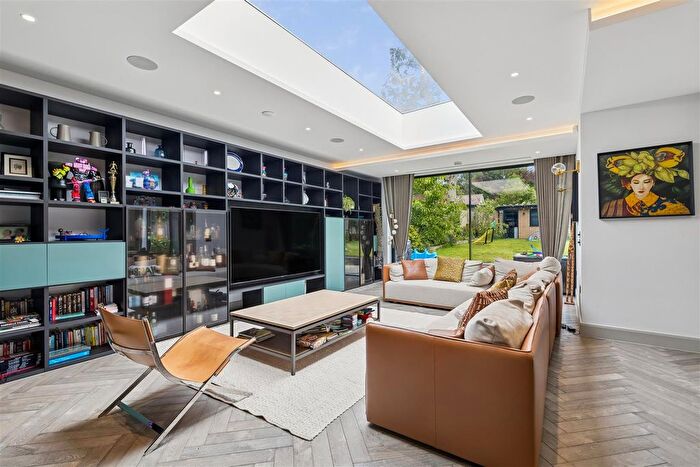 6 Bedroom Detached House To Rent In Millway, Mill Hill, London, NW7