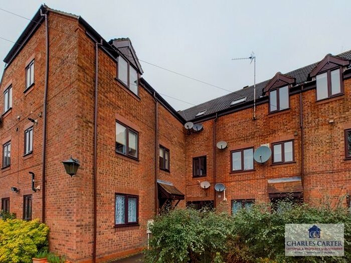 2 Bedroom Flat To Rent In Acre Lane, Droitwich, WR9