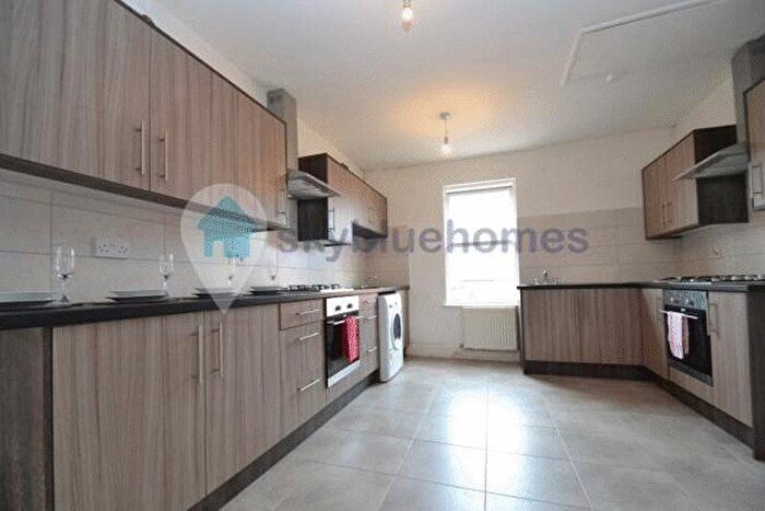 7 Bedroom Terraced House To Rent In Kimberley Road, Leicester, LE2