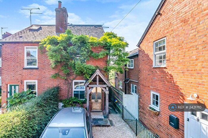 3 Bedroom Semi-Detached House To Rent In Gipsy Lane, Wokingham, RG40