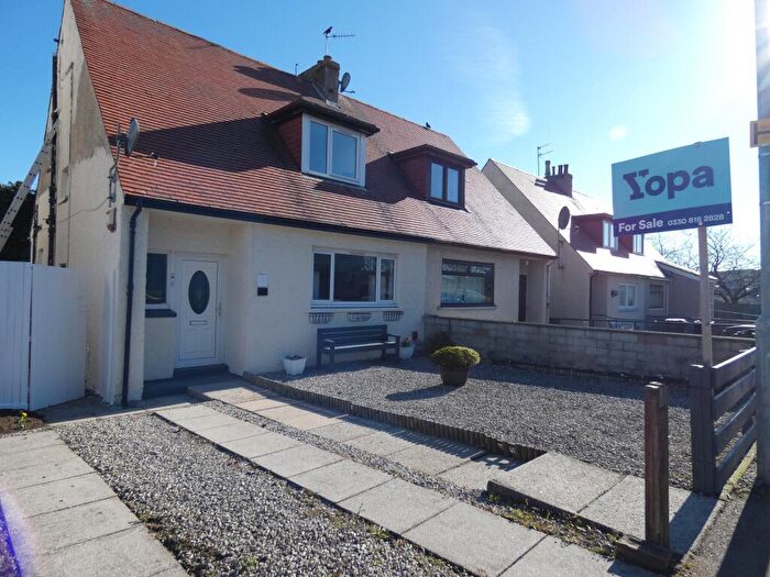 3 Bedroom Semi Detached House For Sale In Pitmedden Terrace, Aberdeen, AB10