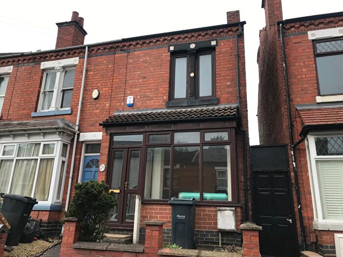 3 Bedroom Terraced House To Rent In Thimblemill Road, Smethwick, B67