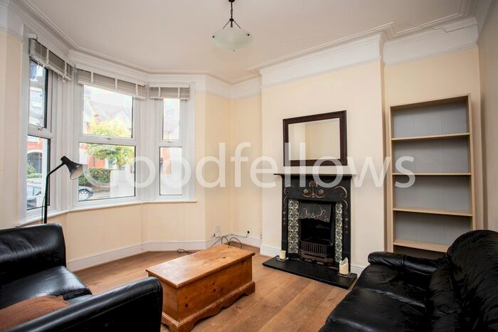 4 Bedroom Detached House To Rent In Kirkley Road, Merton Park, London, SW19