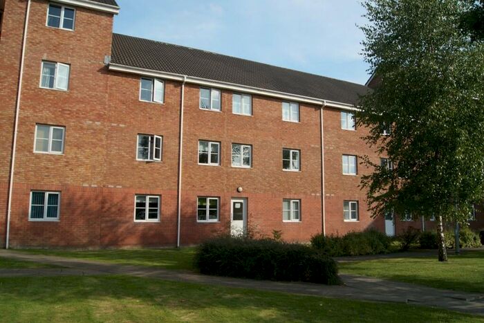 2 Bedroom Flat To Rent In Tullis Street, Bridgeton, G40