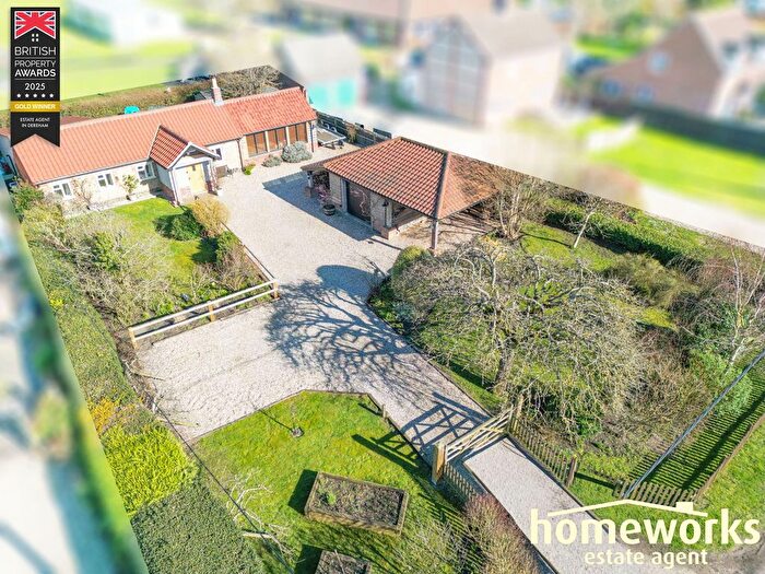 3 Bedroom Bungalow For Sale In Fakenham Road, Beetley, NR20